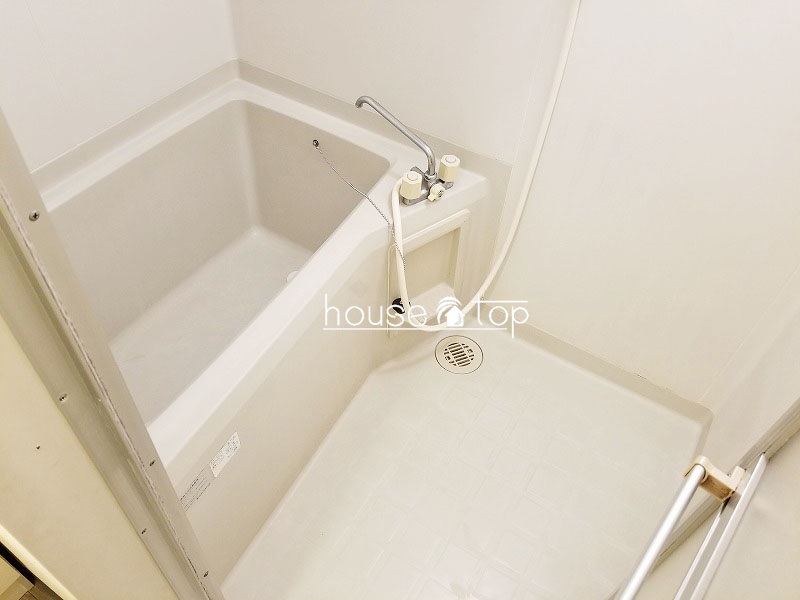 バス・シャワールーム　ゆったりと入浴出来る浴槽ですよ♪