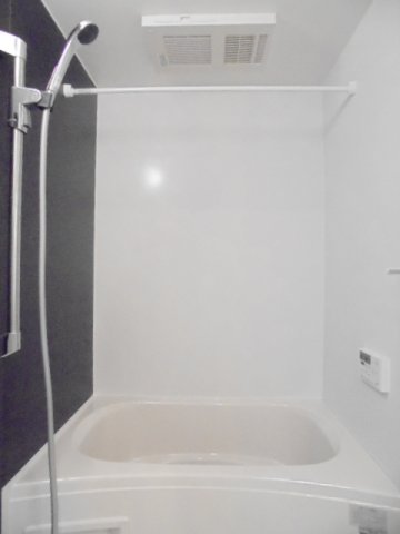 バス・シャワールーム　ゆったり過ごせるお風呂です