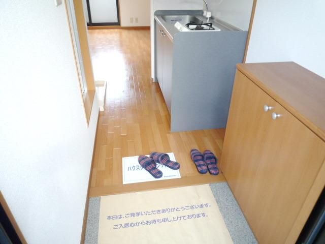 玄関　★下駄箱あります★