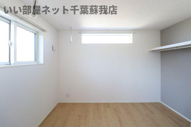 その他部屋・スペース　広くて明るい寝室