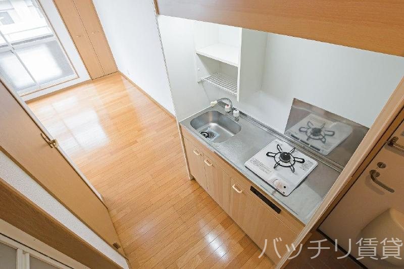 キッチン　別号室タイプの為、現状を優先致します。