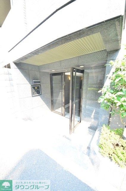 エントランス　エントランス