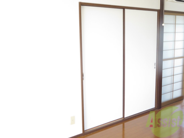 収納　こちら収納になっております。たくさん入りそうです。