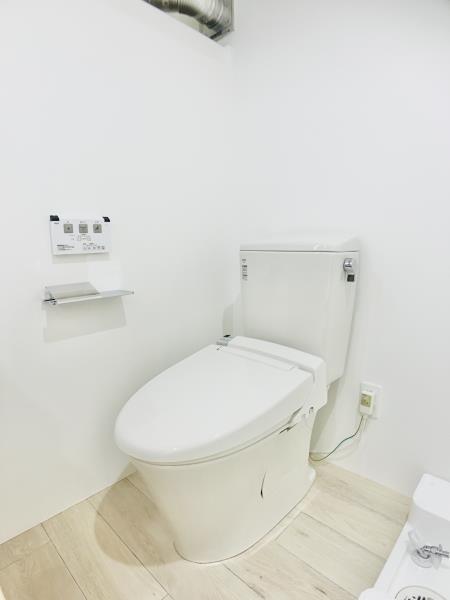 トイレ　コンパクトで使いやすいトイレです