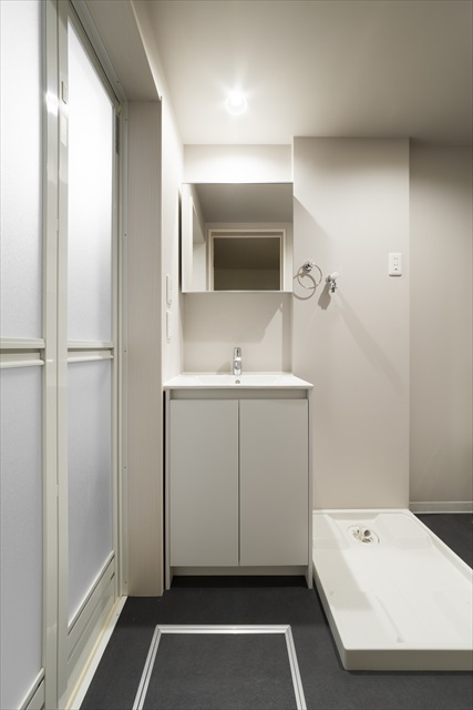 洗面設備　同仕様