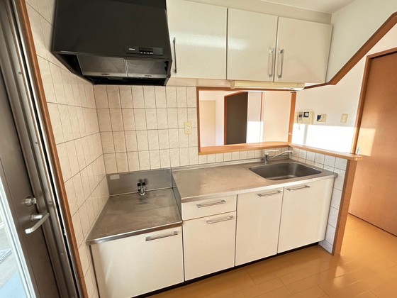 キッチン　※別部屋の写真です