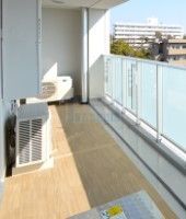 バルコニー　明るいバルコニー！