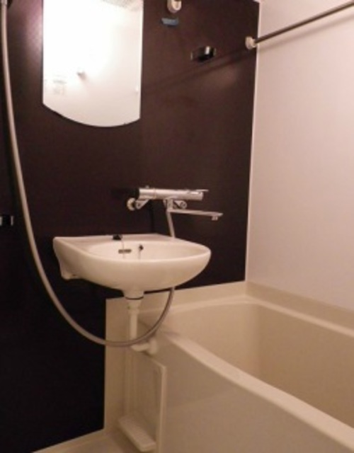 バス・シャワールーム　バスルーム