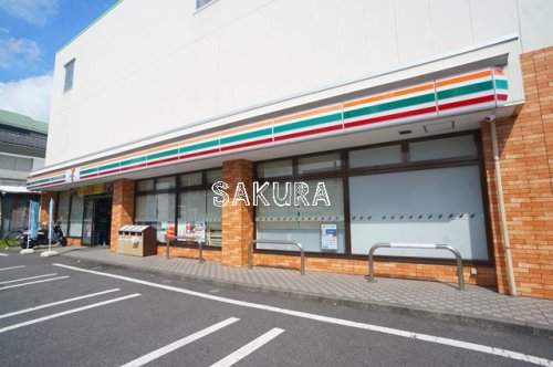 コンビニ　セブン-イレブン 横浜樽町２丁目店（コンビニ）まで50m