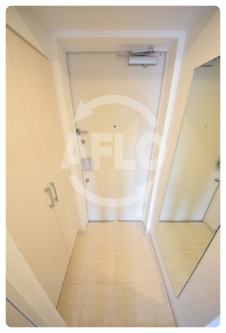 玄関　アドバンス大阪城シュアーヴ　玄関