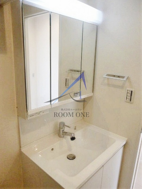 洗面設備　洗面台です。