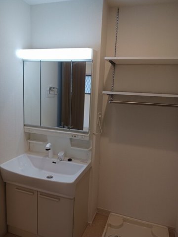 洗面設備　忙しい朝には欠かせない洗面所です