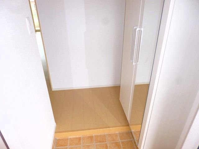 玄関　シンプルで使いやすい玄関です