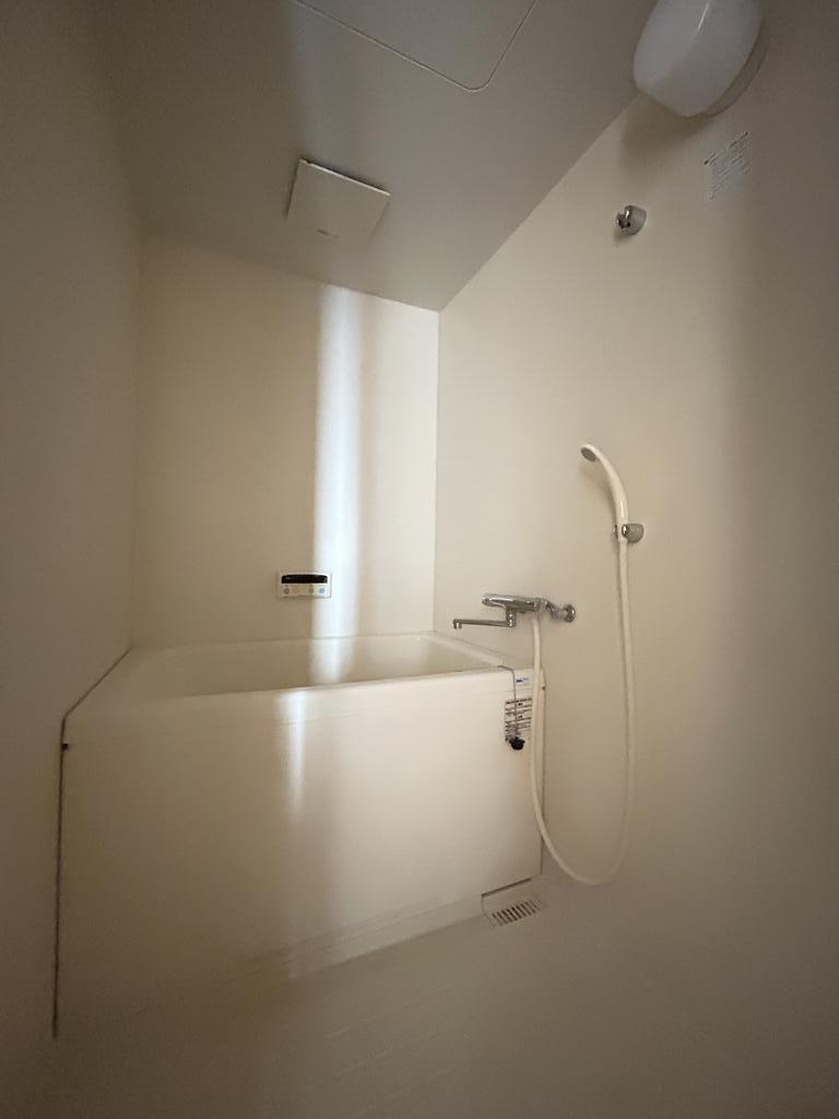 バス・シャワールーム　同間取り別部屋参考画像です