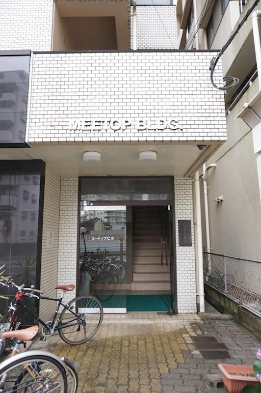 エントランス　建物エントランス