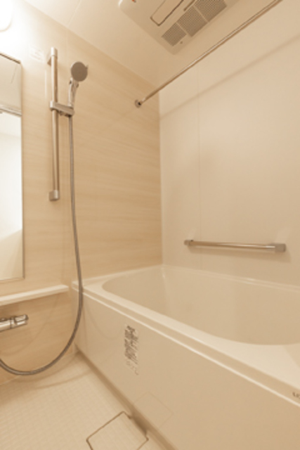 バス・シャワールーム　※写真は同タイプ住戸です。