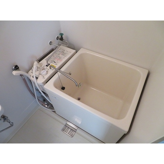 バス・シャワールーム　バス