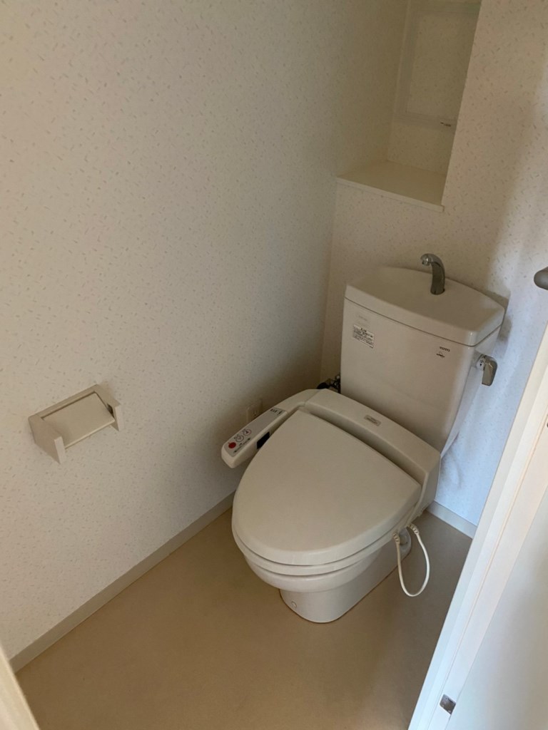 トイレ　温水洗浄便座あり！