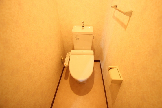 トイレ　※別部屋の写真です
