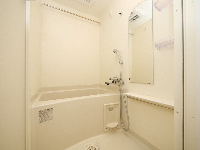 バス・シャワールーム　お風呂で日々の疲れを落としましょう