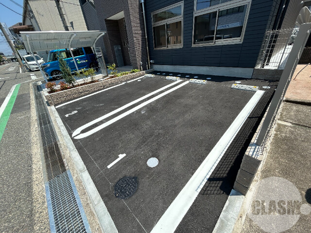 駐車場　敷地内駐車場