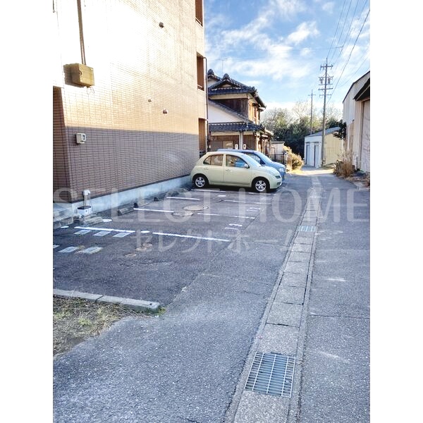 駐車場　カースペースがあります