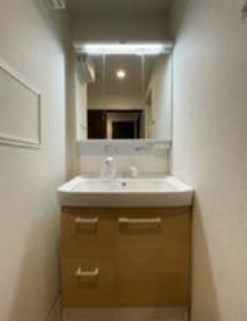 洗面設備　コンパクトで使いやすい洗面所