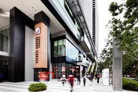 ショッピングセンター　飯田橋サクラテラス（ショッピングセンター）まで240m