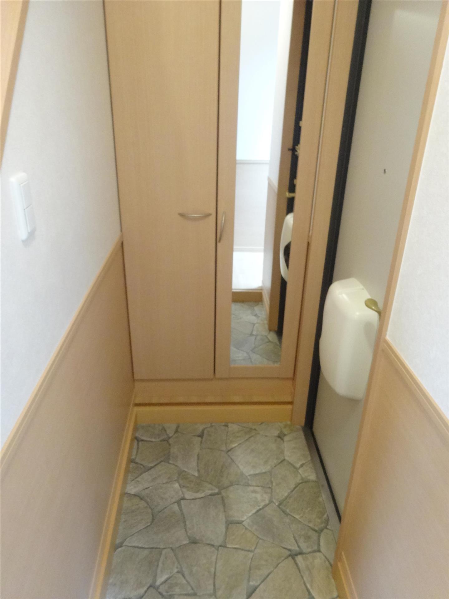 玄関　玄関（同タイプ）