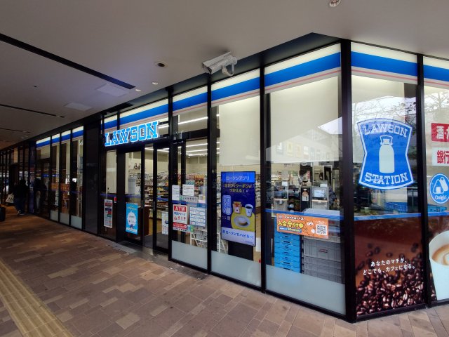 コンビニ　ローソン　ＨＡ　エビスタ西宮店（コンビニ）まで391m