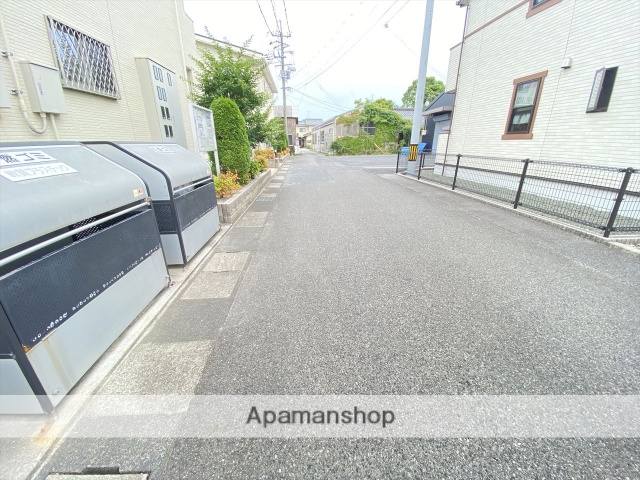 その他　前面道路（その他）まで0m