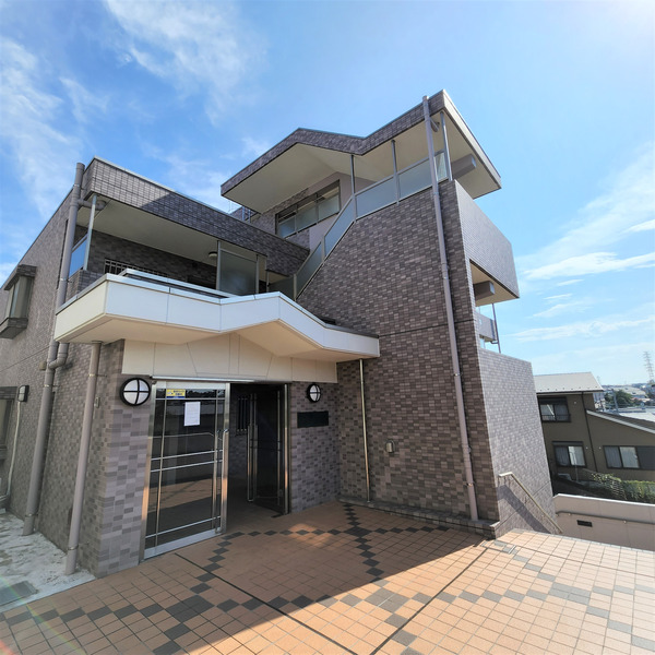 建物外観　鉄筋コンクリート造り♪