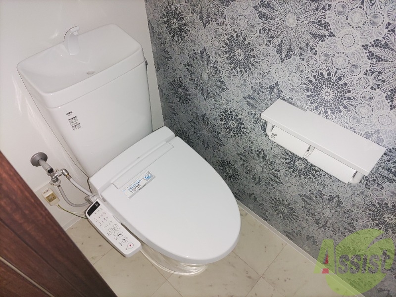 トイレ　トイレはウォシュレット付きです。シャワートイレは嬉しいですね