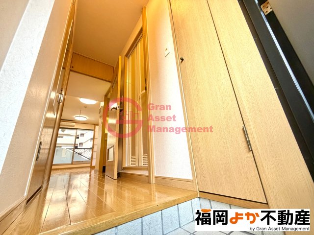 玄関　ゆったりとした玄関です