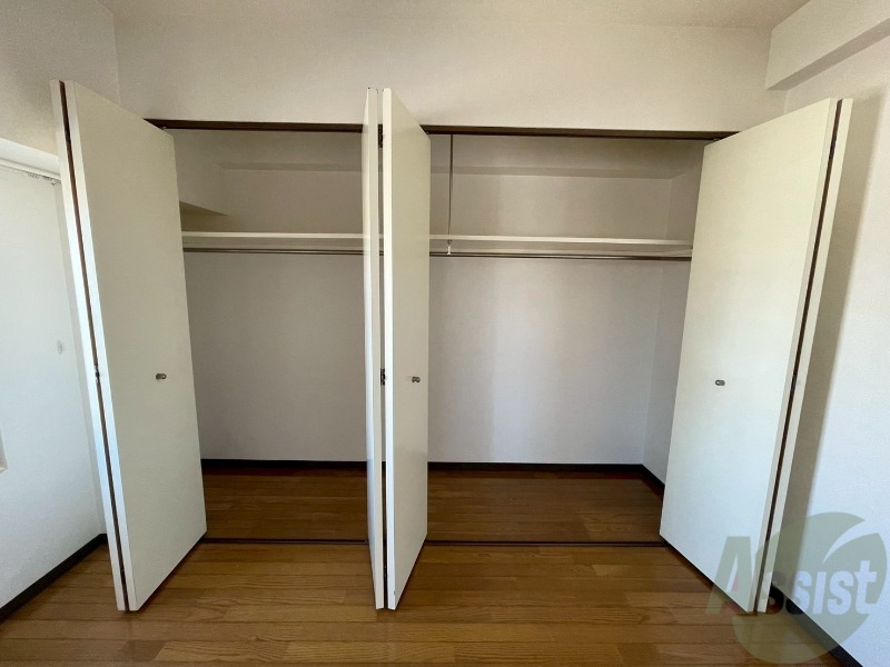 収納　クローゼットがありました。お洋服や荷物はここへ