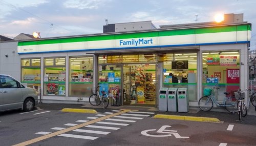 コンビニ　ファミリーマート 東粉浜三丁目店（コンビニ）まで971m