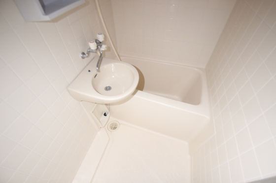 洗面設備　※別部屋の写真です