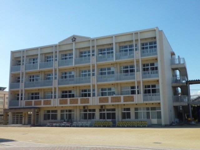 小学校　守口市立守口小学校（小学校）まで430m