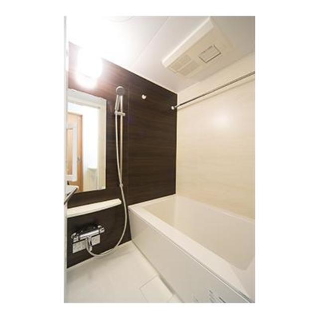 バス・シャワールーム　※写真は同タイプ住戸です。