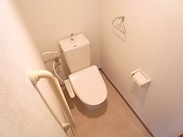 トイレ　トイレもきれいです