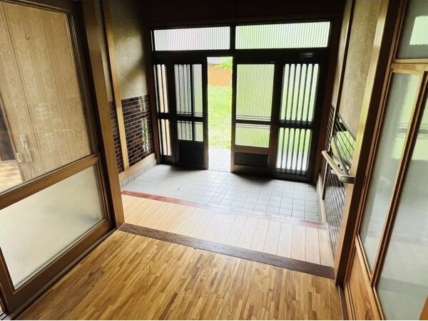 玄関