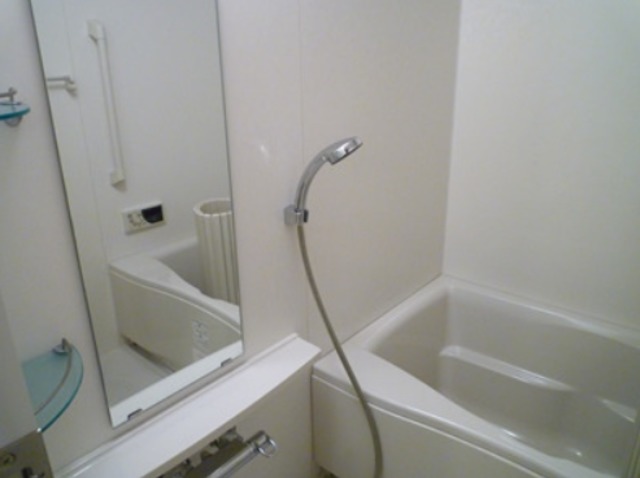バス・シャワールーム　※別部屋参考写真