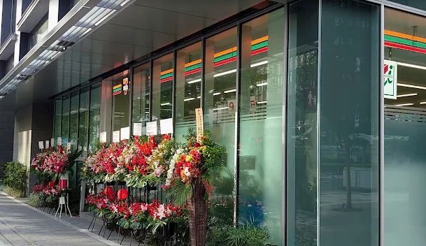 コンビニ　セブンイレブン京橋1丁目店（コンビニ）まで142m