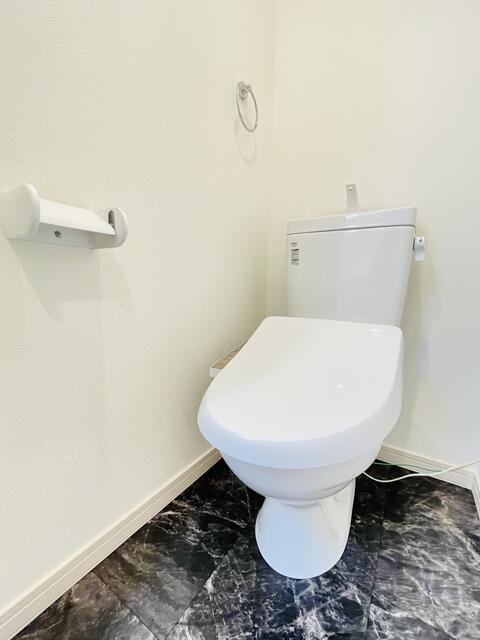 トイレ　落ち着いたトイレです