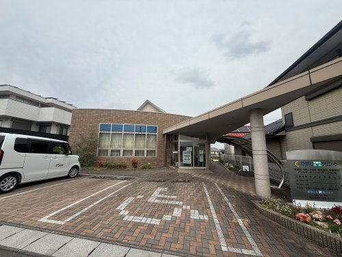病院　ひがし胃腸科内科（病院）まで355m