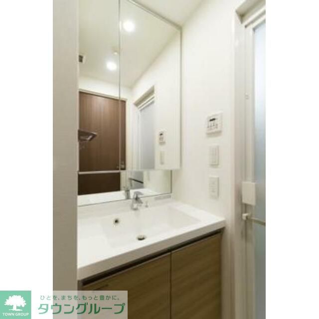 洗面設備　お部屋探しは株式会社　タウンハウジング　までお気軽にお問合…