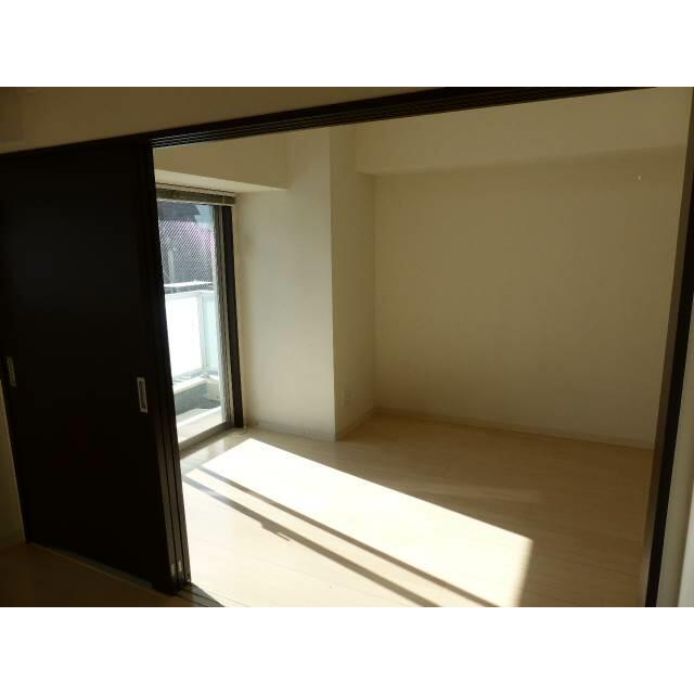 その他　落ち着いて過ごせるお部屋なので、寝室にいかがでしょうか
