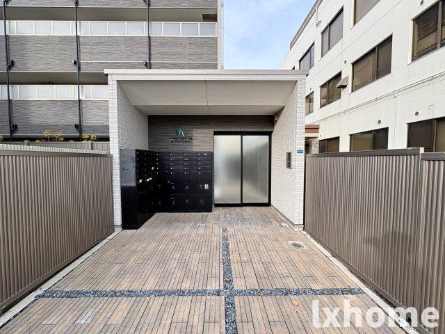 エントランス　建物の内部です