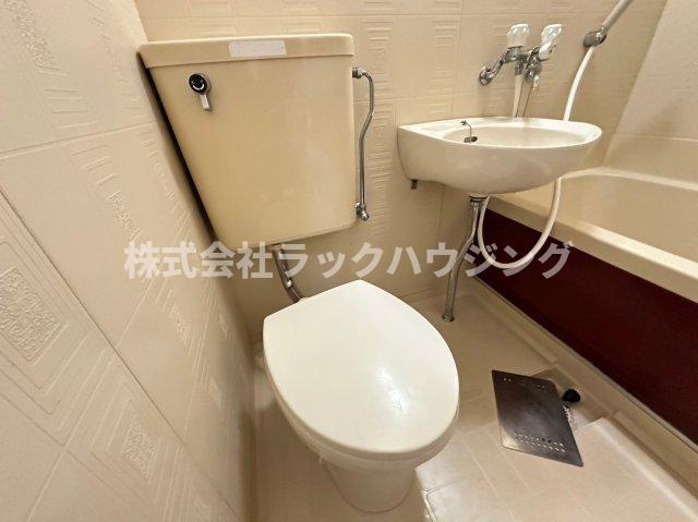 トイレ　【お部屋さがしはラックハウジングにお問合せ下さいませ♪】