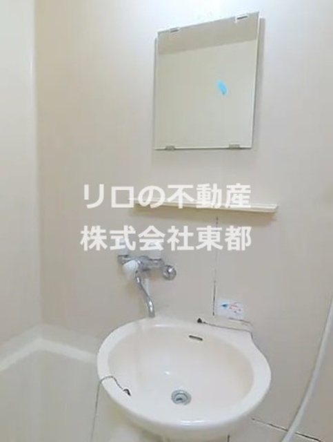 洗面設備　※同タイプの室内写真。仕様・設備は現況優先です※